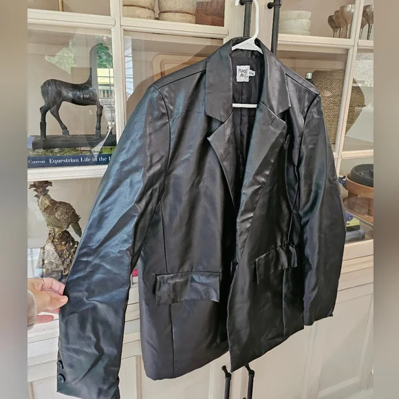 Princess Polly Jocelyn Blazer - Picture 5 of 10